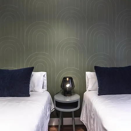 Piso De Diseno Junto Al Casco Viejo 아파트